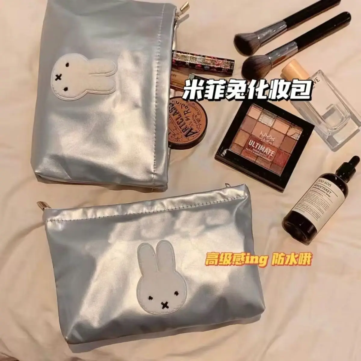 漫画のイメージミッフィーメイクアップバッグポータブル大容量ト - Women Bags Medium Size のレビューと価格