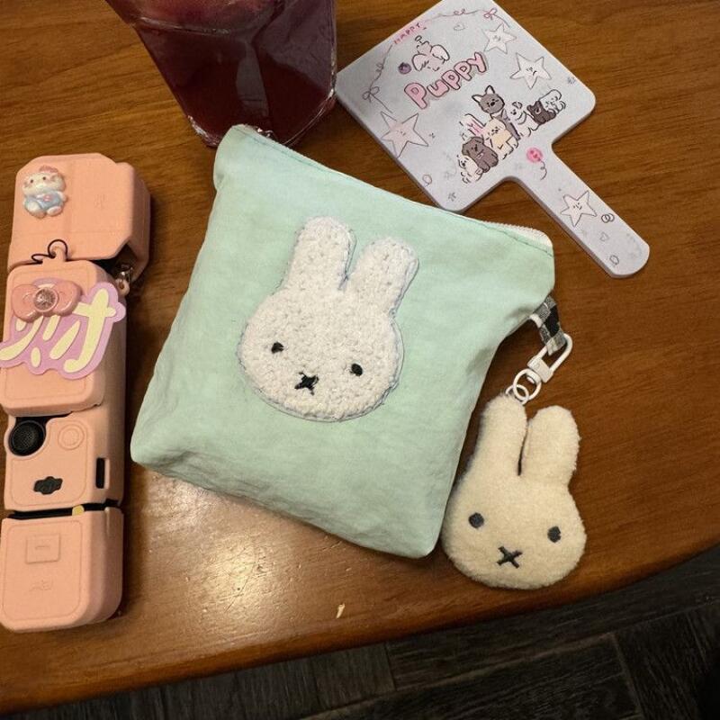 新しいミッフィーのジッパー付きメイクアップバッグ、クリエイテ - Women Bags Medium Size のレビューと価格