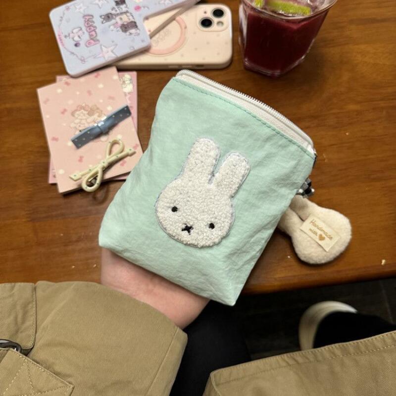 新しいミッフィーのジッパー付きメイクアップバッグ、クリエイテ - Women Bags Medium Size のレビューと価格